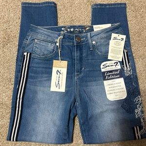 NWT Seven7 High Rise Tower Skinny Jeans, size 4